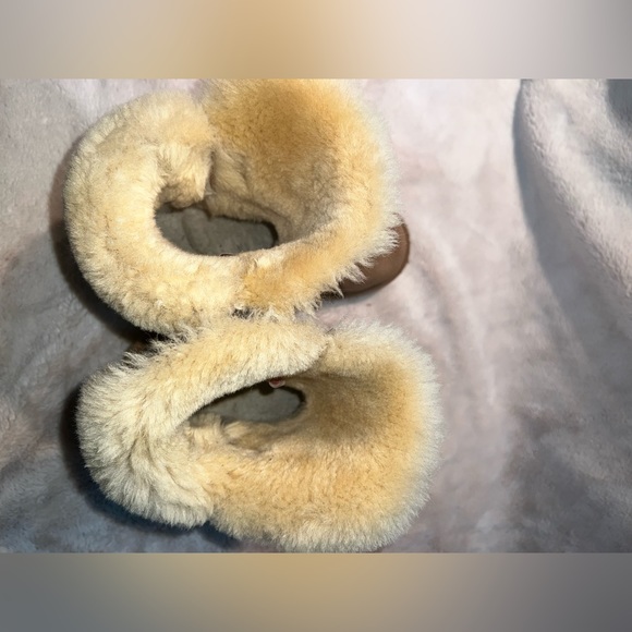 Ugg Bailey Button Boots Size 5 - Picture 6 of 7